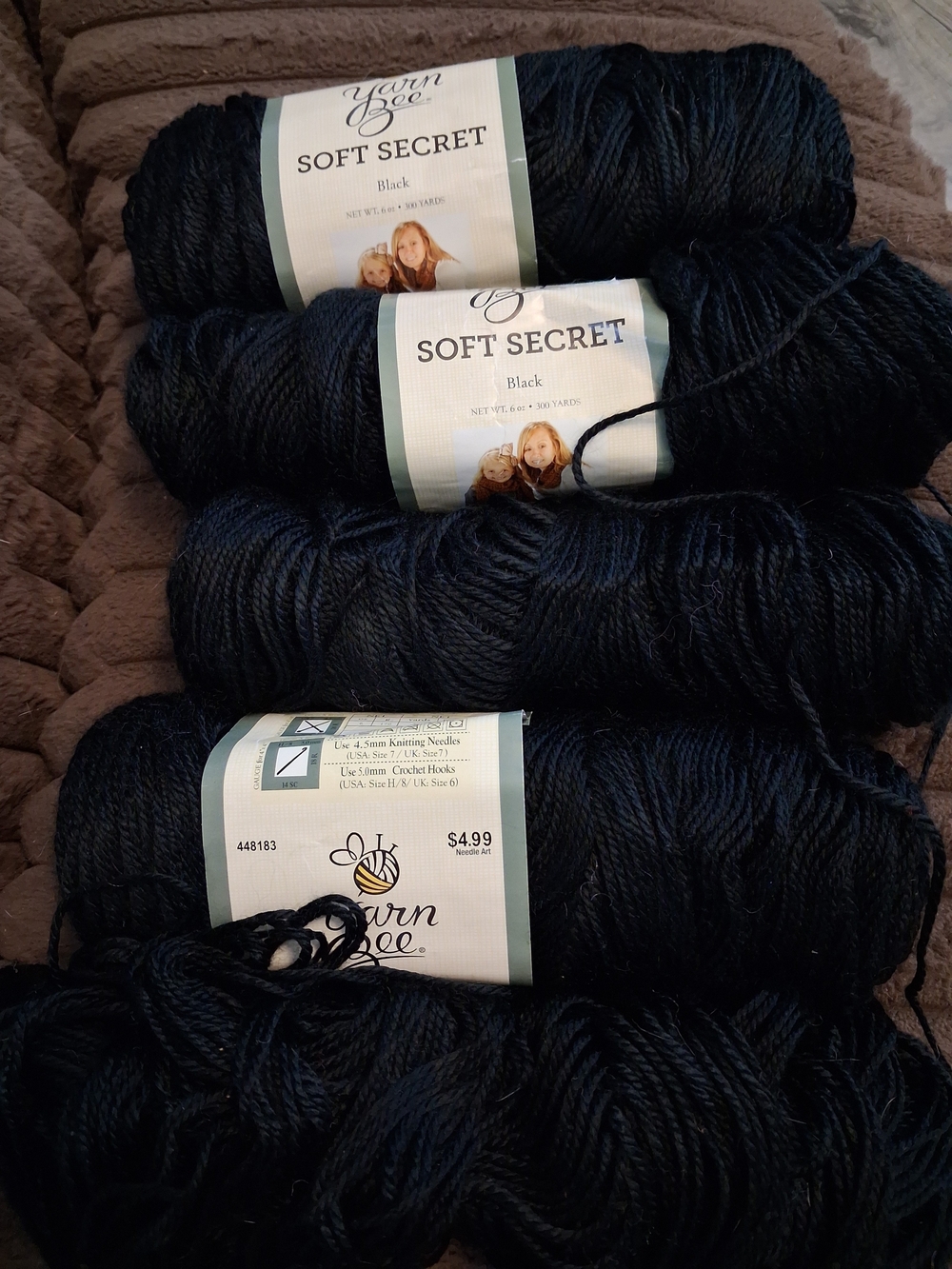 Yarn Bee Soft Secret Black Yarn Lot of 5 Skeins – 3 Tagged, 2 Untagged
